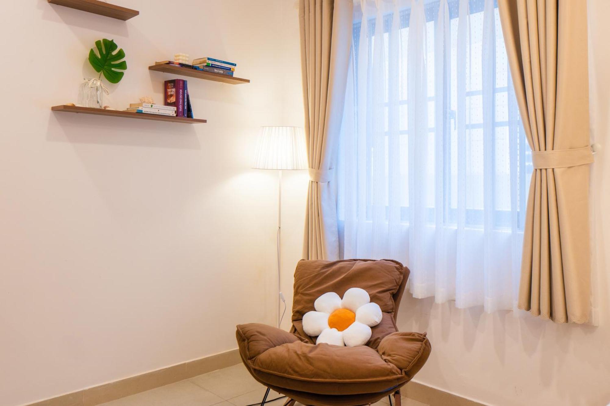 Homey Apartment Хошимин Екстериор снимка