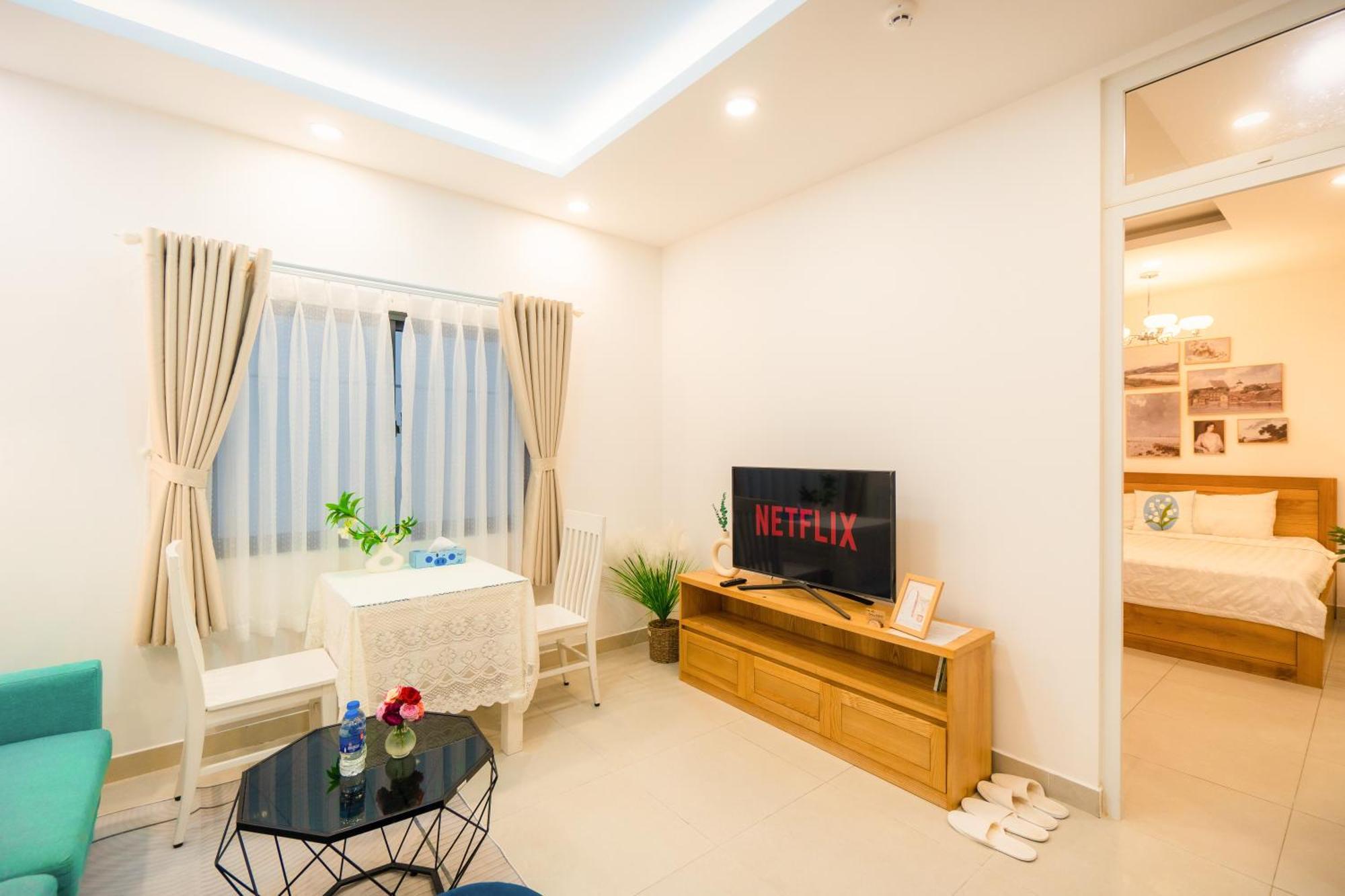 Homey Apartment Хошимин Екстериор снимка